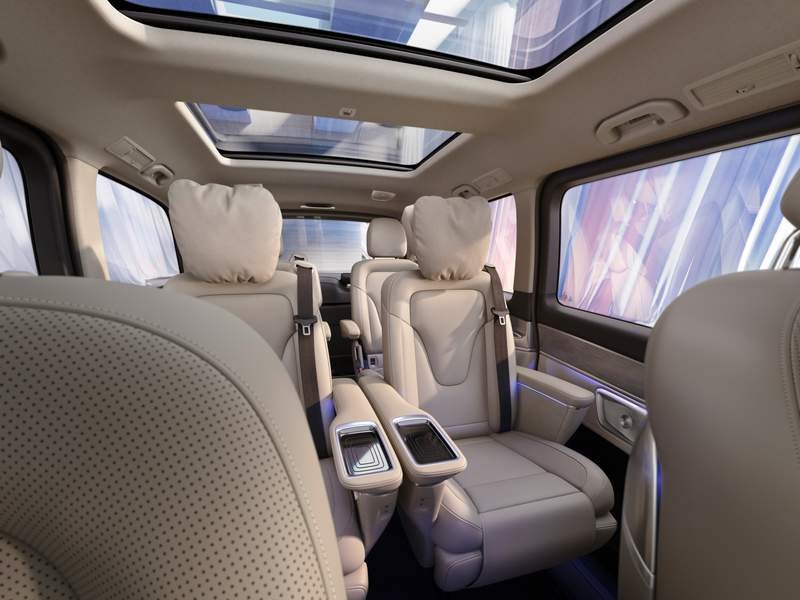 mercedes-benz-v-class-intern-2